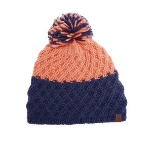 Verdict Beanie w/Pom